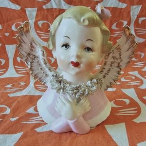 Gorgeous Vintage Japan Angel. Immaculate shape in details.
